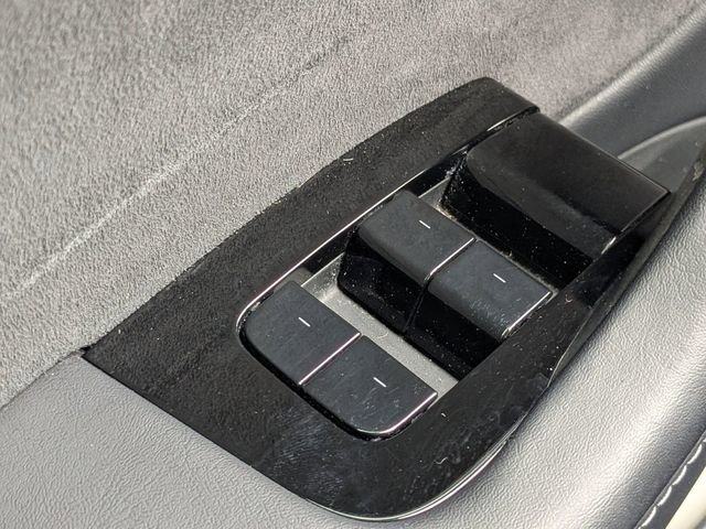 Used 2018 Tesla Model 3 Long Range image 22