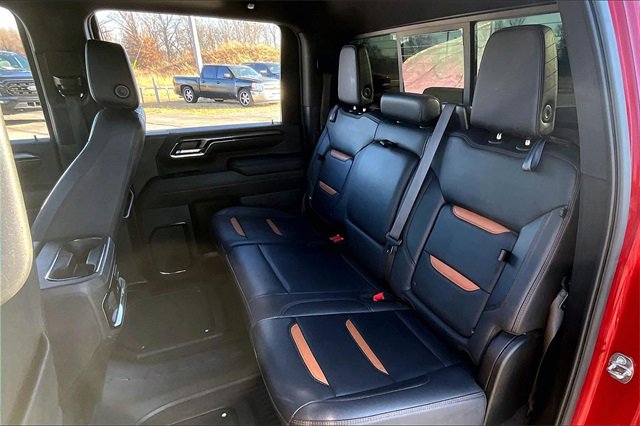Used 2024 GMC Sierra 2500 AT4 w/ AT4 Premium Plus Package image 23
