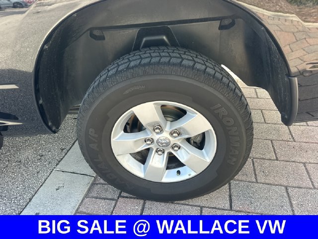 Used 2022 RAM 1500 Classic SLT w/ Trailer & Traction Group RWD image 10