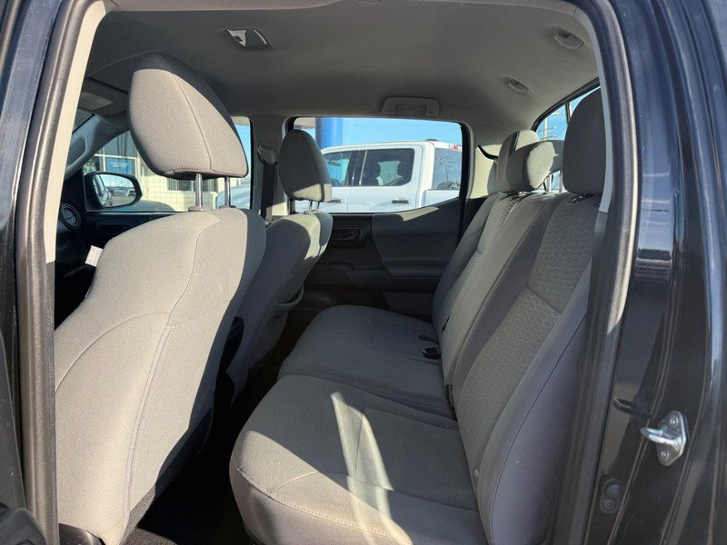 Used 2018 Toyota Tacoma SR5 image 10