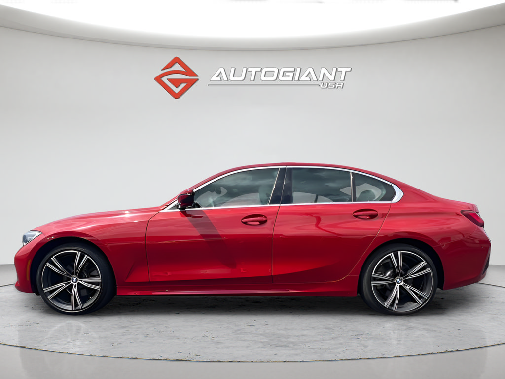 Used 2021 BMW 330i Sedan w/ Convenience Package RWD image 3