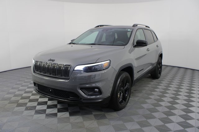 Used 2023 Jeep Cherokee Altitude Lux image 21