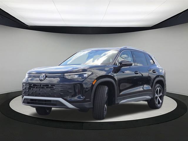 New 2025 Volkswagen Tiguan SE image 3