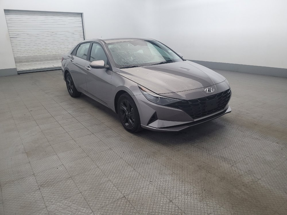 Used 2023 Hyundai Elantra SEL FWD image 13