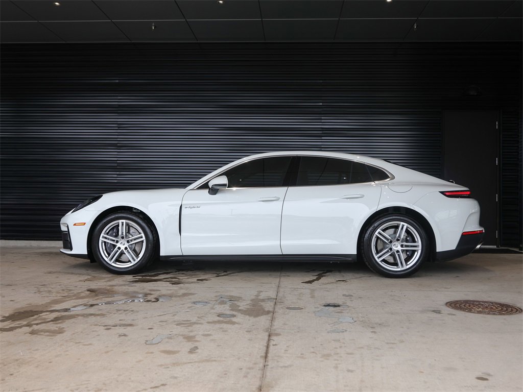 Certified 2025 Porsche Panamera 4 image 2