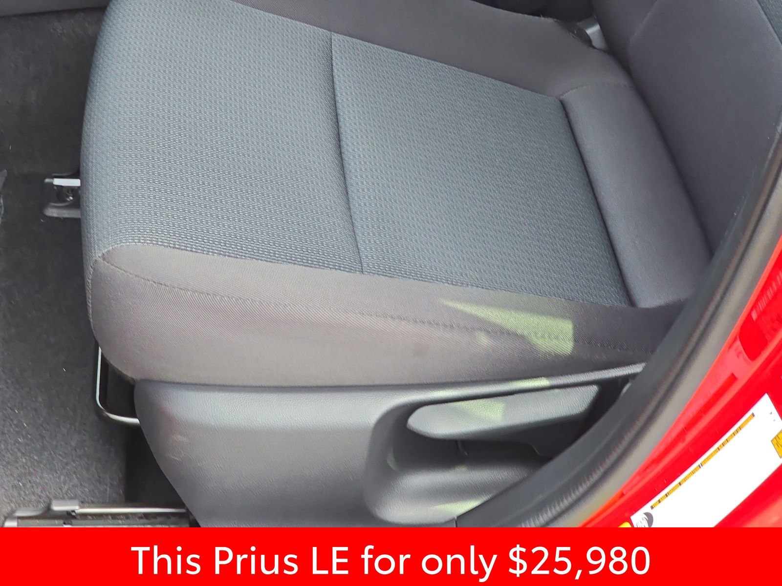 Used 2024 Toyota Prius LE FWD image 37