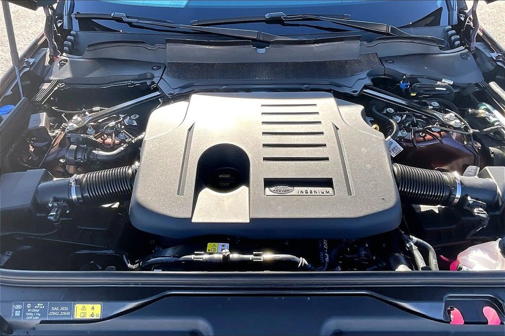 New 2026 Land Rover Discovery Limited Edition image 11