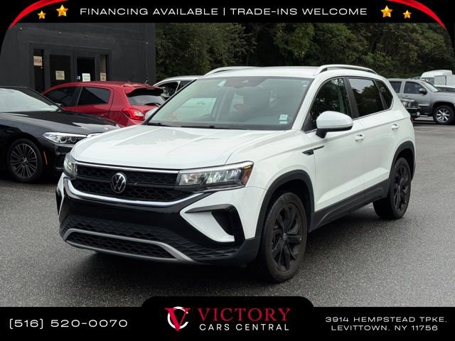 Used 2023 Volkswagen Taos SE image 1