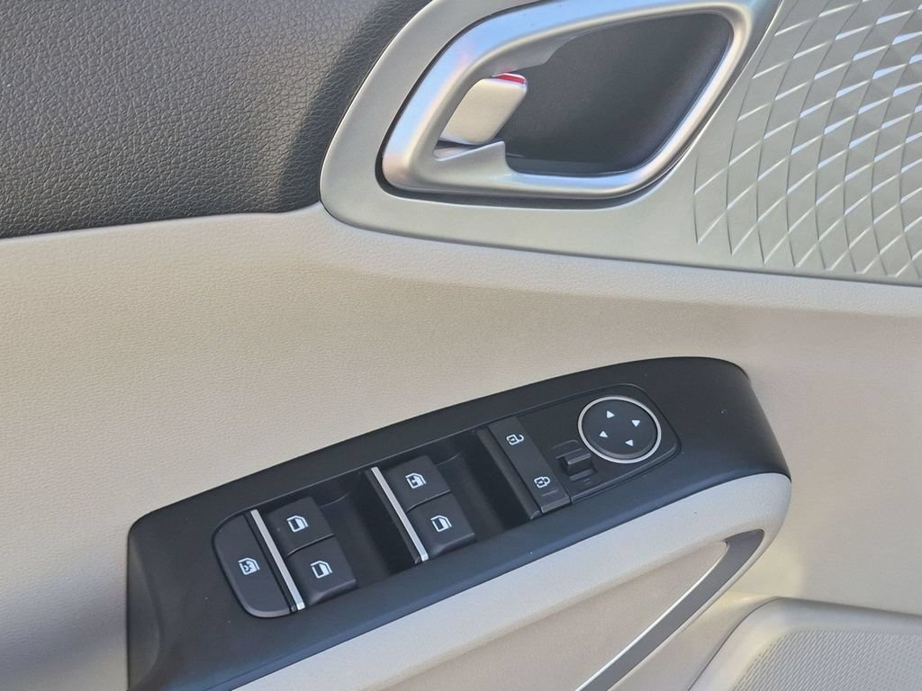 Used 2021 Kia Soul LX FWD image 11