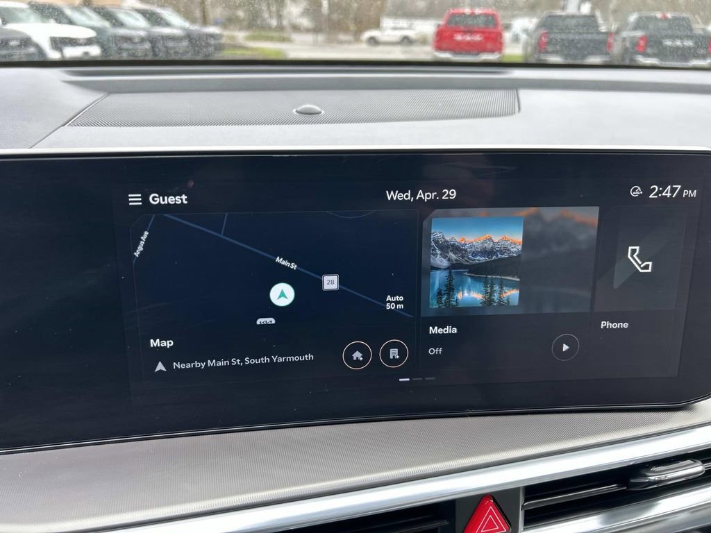 Certified 2025 Kia Sorento SX FWD image 27