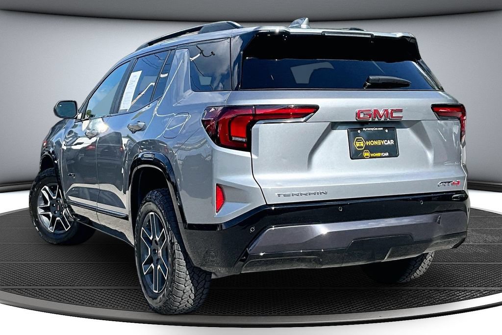 Used 2026 GMC Terrain AT4 w/ Convenience Package III AWD/4WD image 4