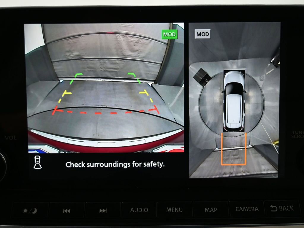 Used 2023 Nissan Rogue SL w/ SL Premium Package image 14