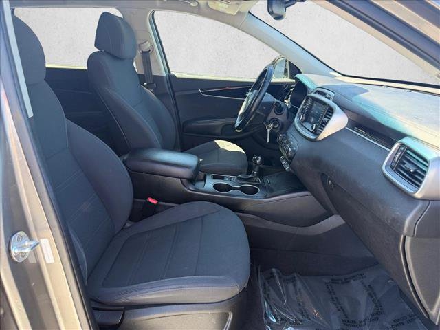 Used 2017 Kia Sorento FWD w/ LX Convenience Package image 22