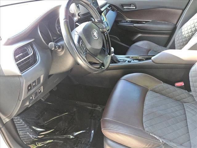 Used 2019 Toyota C-HR Limited FWD image 15