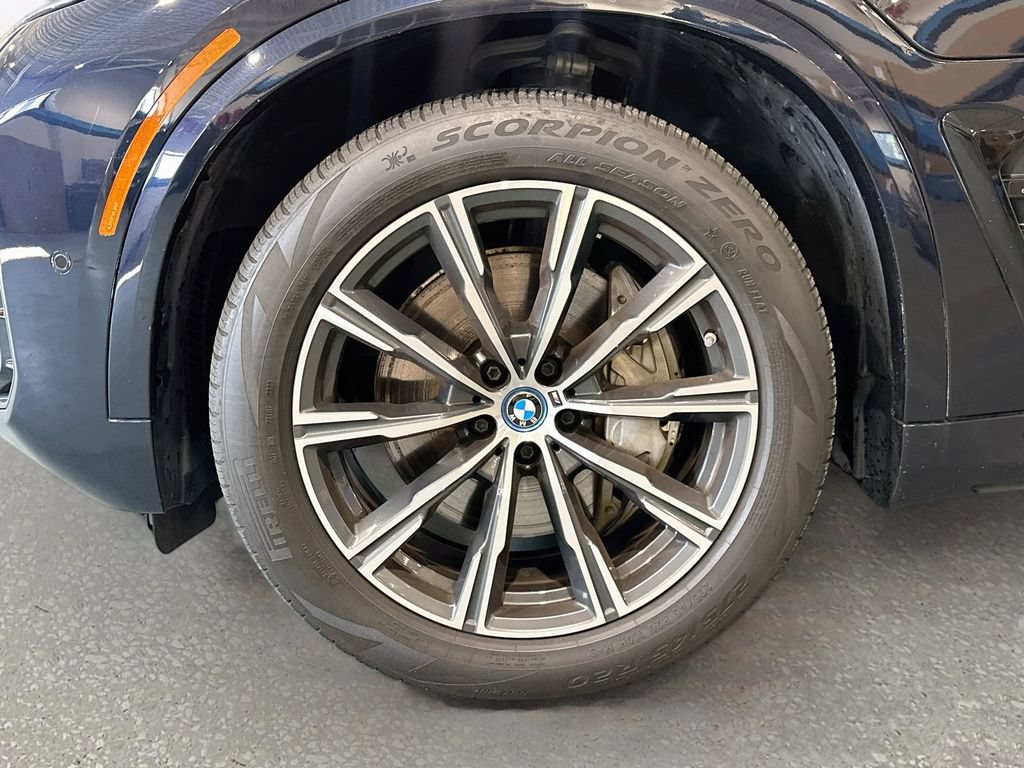 Used 2024 BMW X5 xDrive50e w/ M Sport Package AWD/4WD image 33