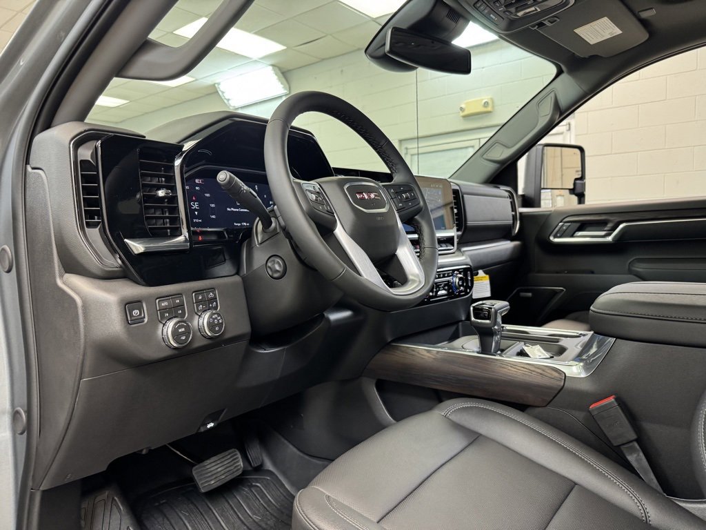 New 2026 GMC Sierra 1500 SLT w/ SLT Premium Plus Package image 14