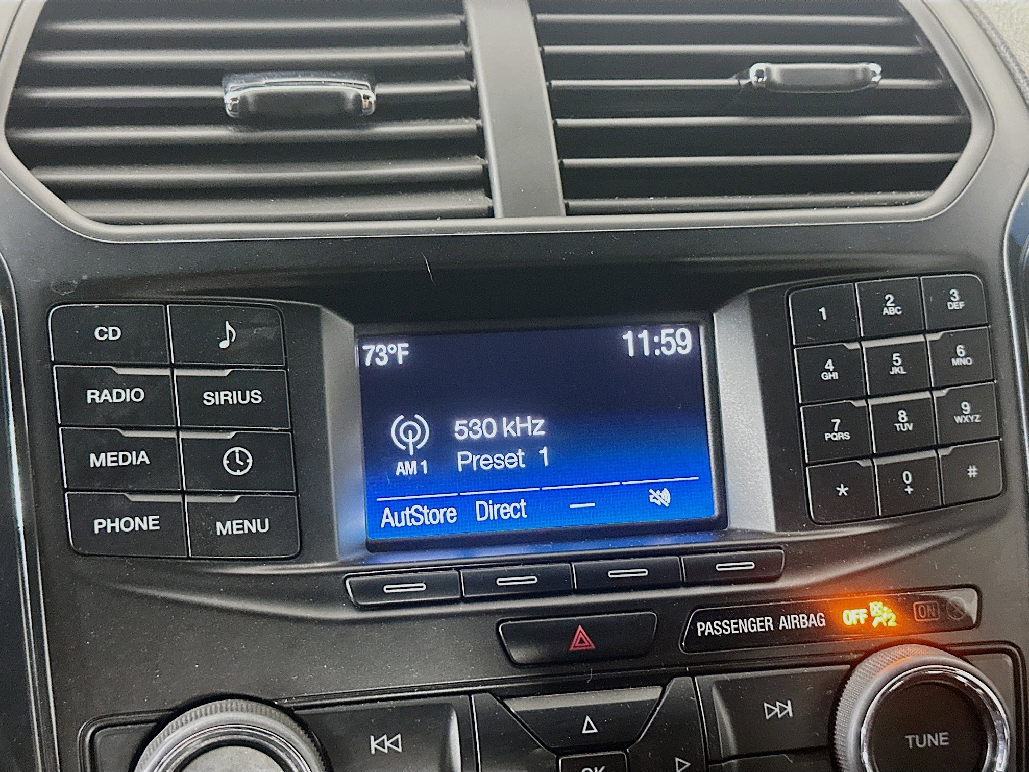 Used 2017 Ford Explorer XLT image 19