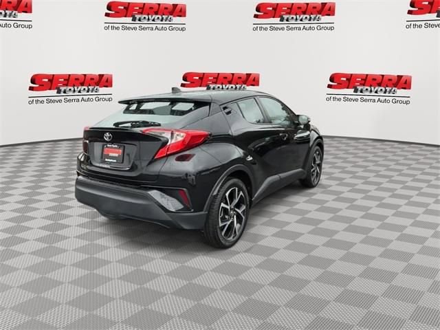 Used 2022 Toyota C-HR XLE image 8