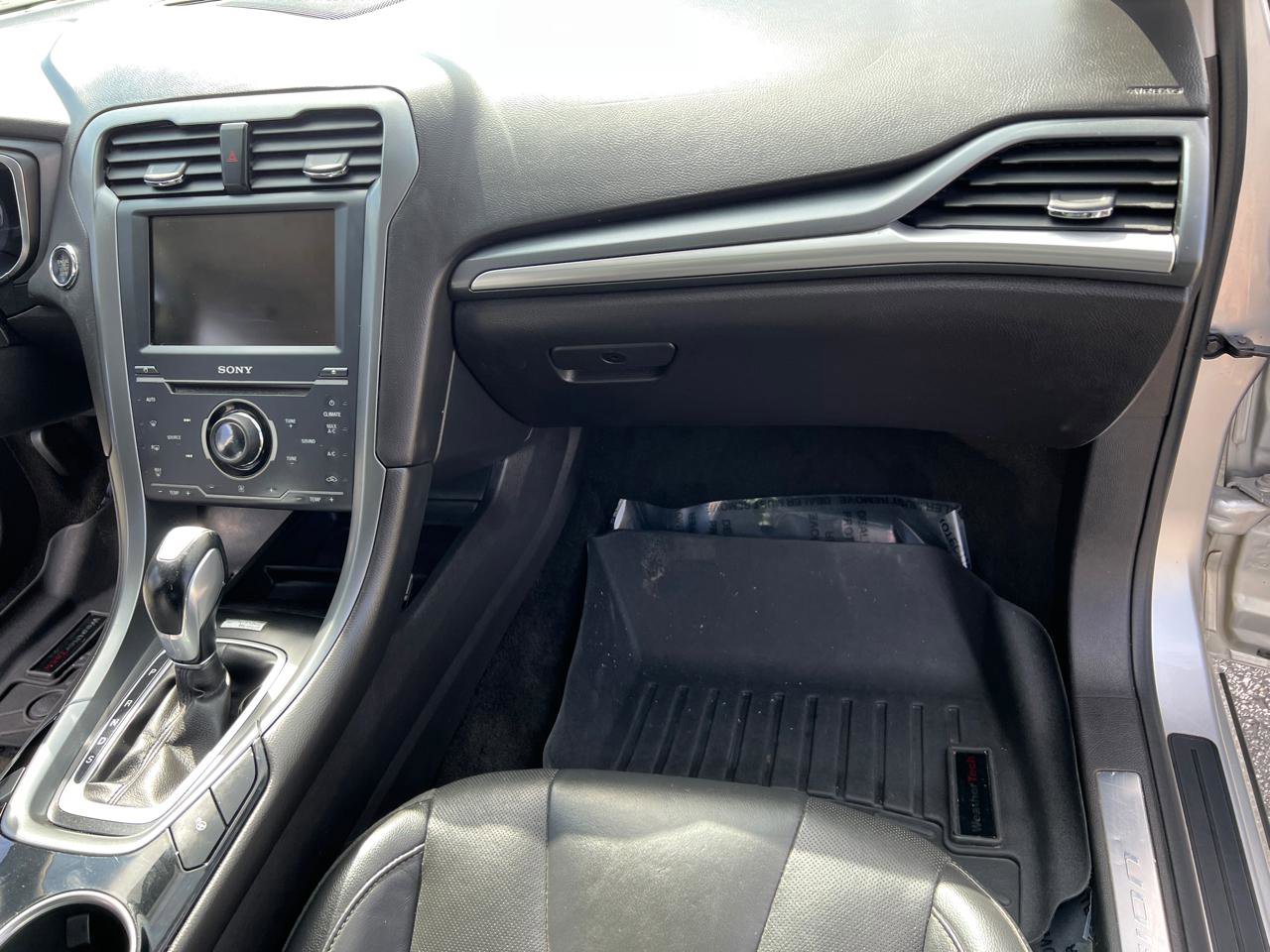 Used 2013 Ford Fusion Titanium w/ Titanium Driver Assist Pkg FWD image 31