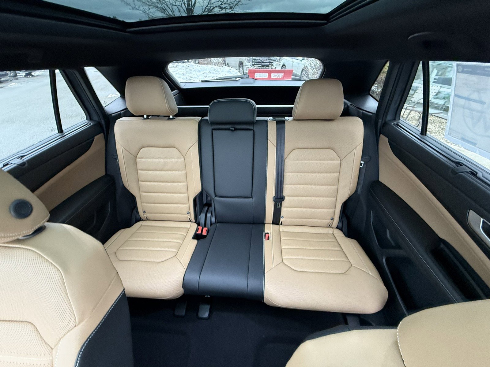 New 2026 Volkswagen Atlas Cross Sport SEL R-Line image 19