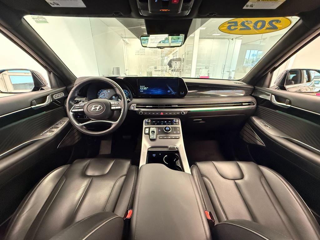 Used 2025 Hyundai Palisade Calligraphy FWD image 32