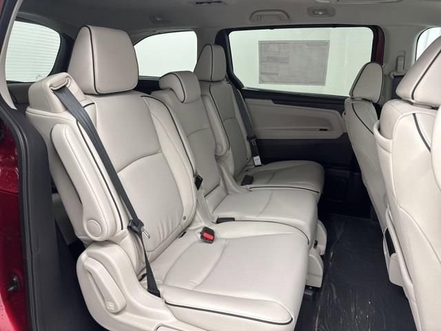 New 2026 Honda Odyssey Touring image 16