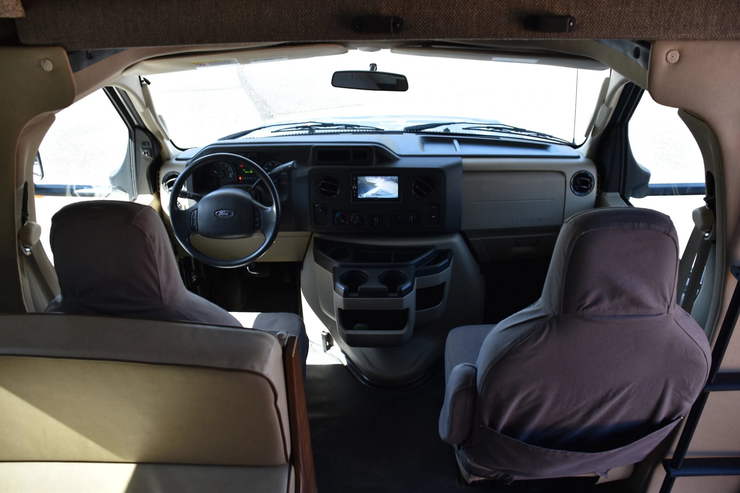 Used 2019 Ford E-450 and Econoline 450 Super Duty w/ Motorhome Prep Package RWD image 18