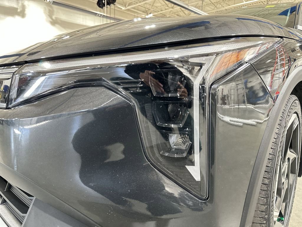 Used 2025 Kia K4 EX image 27