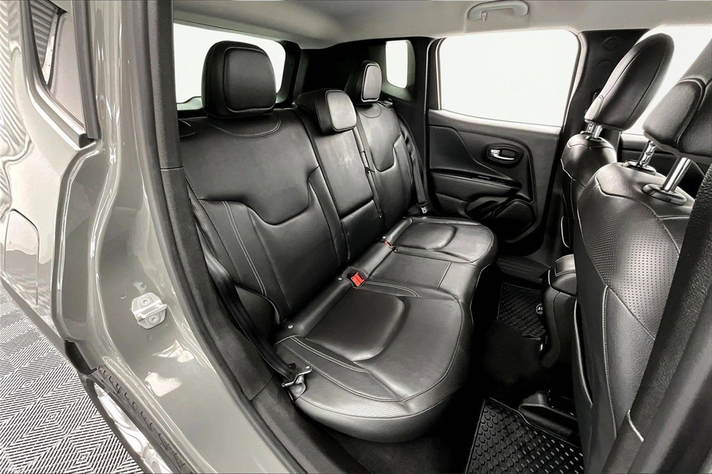 Used 2022 Jeep Renegade Limited image 27