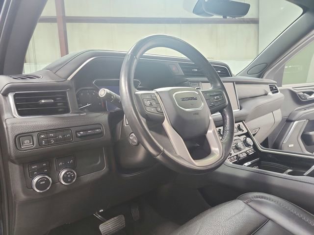 Used 2021 GMC Yukon Denali w/ Advanced Technology Package AWD/4WD image 17
