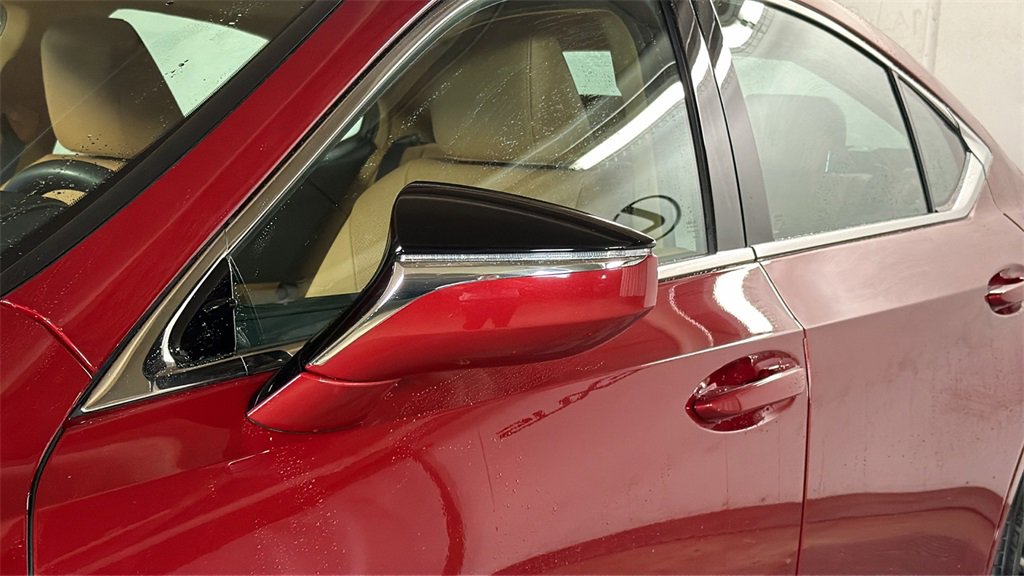 Certified 2024 Lexus ES 350 w/ Premium Package image 5