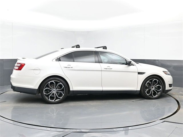 Used 2013 Ford Taurus SHO image 15