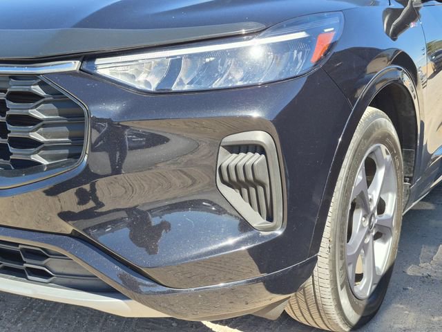 Used 2023 Ford Escape ST-Line w/ Tech Pack #1 image 4