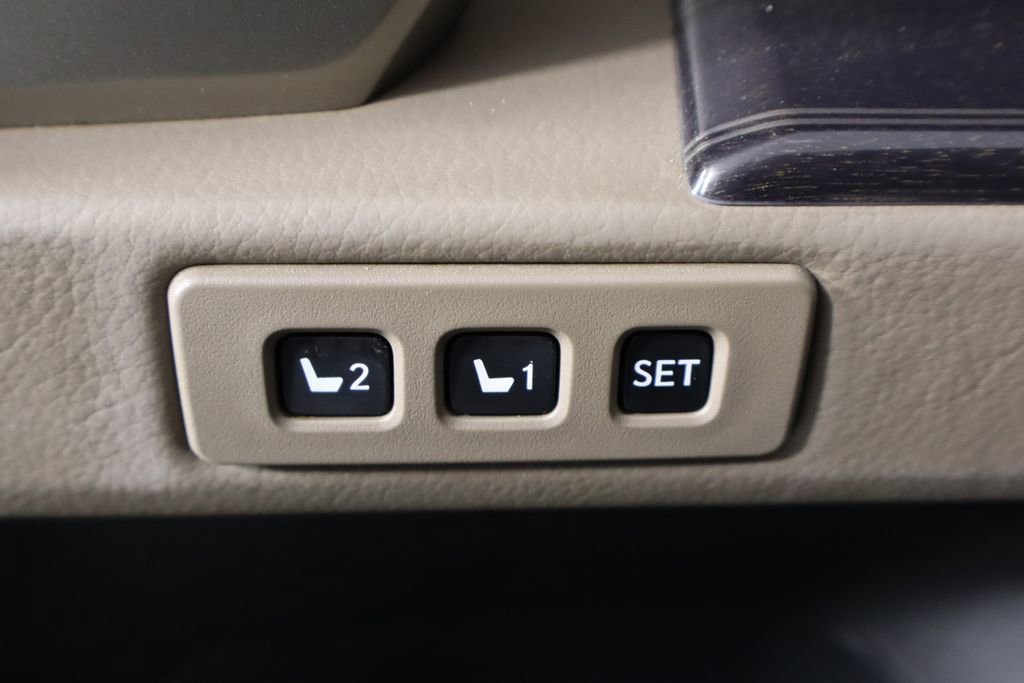 Used 2021 Lexus GX 460 Premium w/ Premium Package image 23