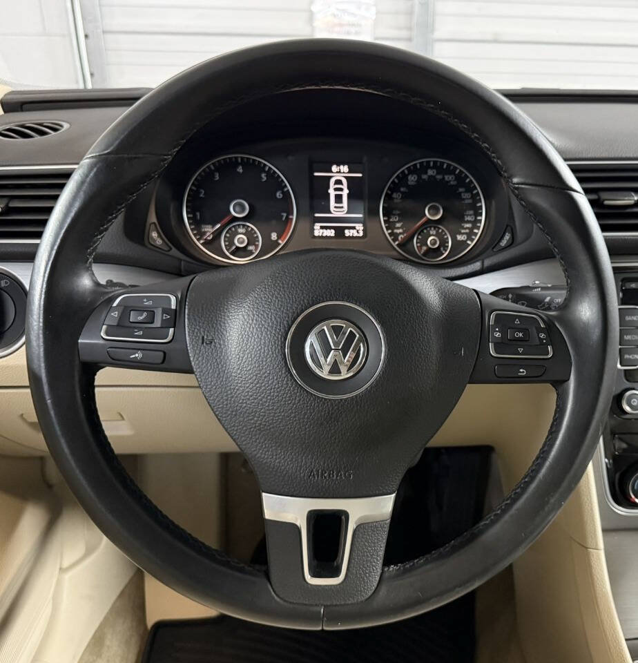 Used 2015 Volkswagen Passat 1.8T SE FWD image 13