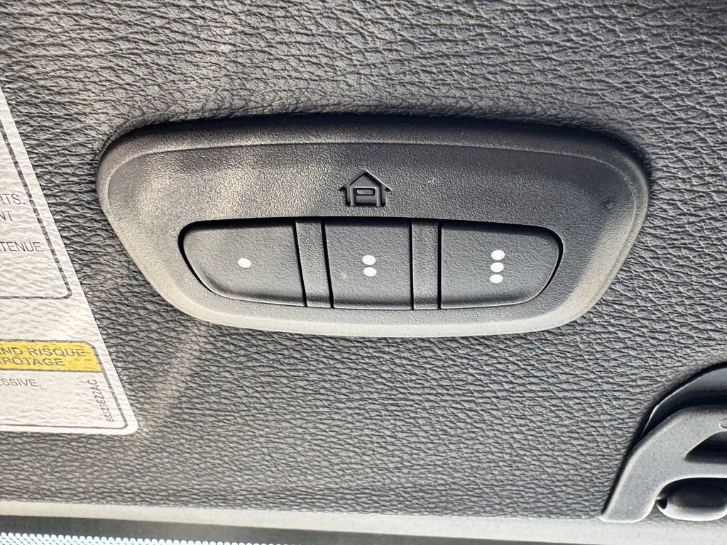 Used 2022 Jeep Wrangler Unlimited Sahara AWD/4WD image 29