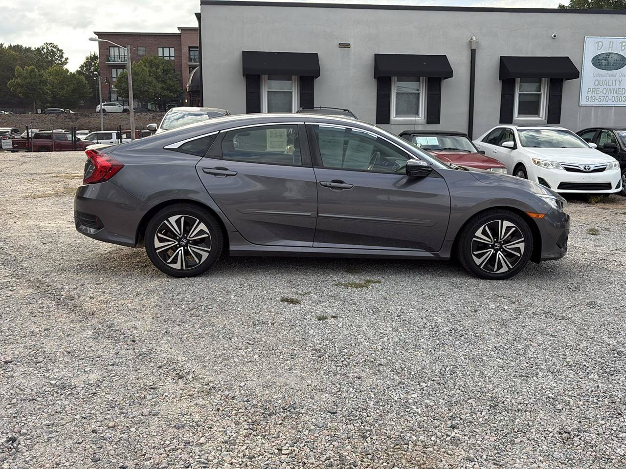 Used 2018 Honda Civic EX-T image 7