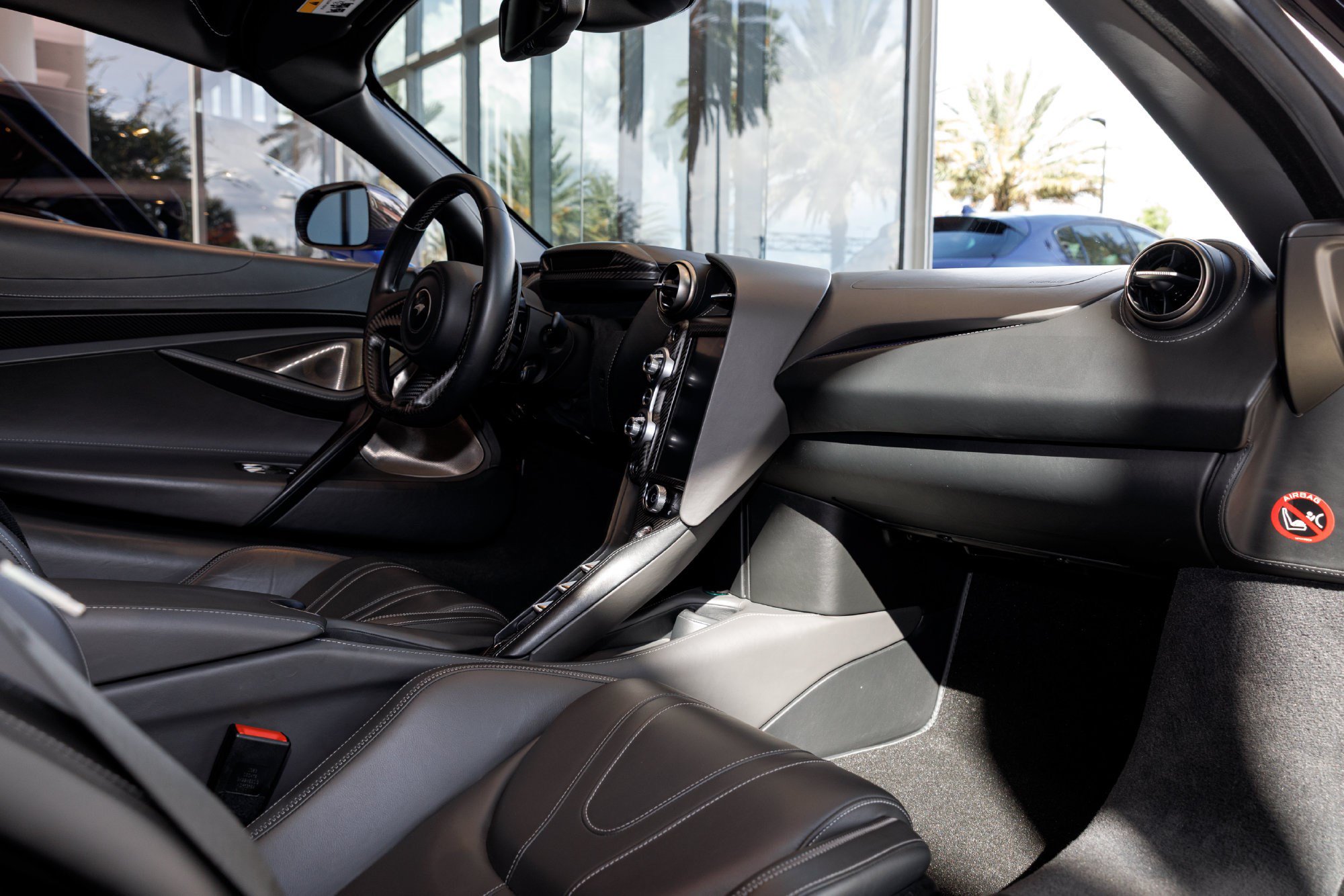 Used 2019 McLaren 720S Luxury RWD image 30