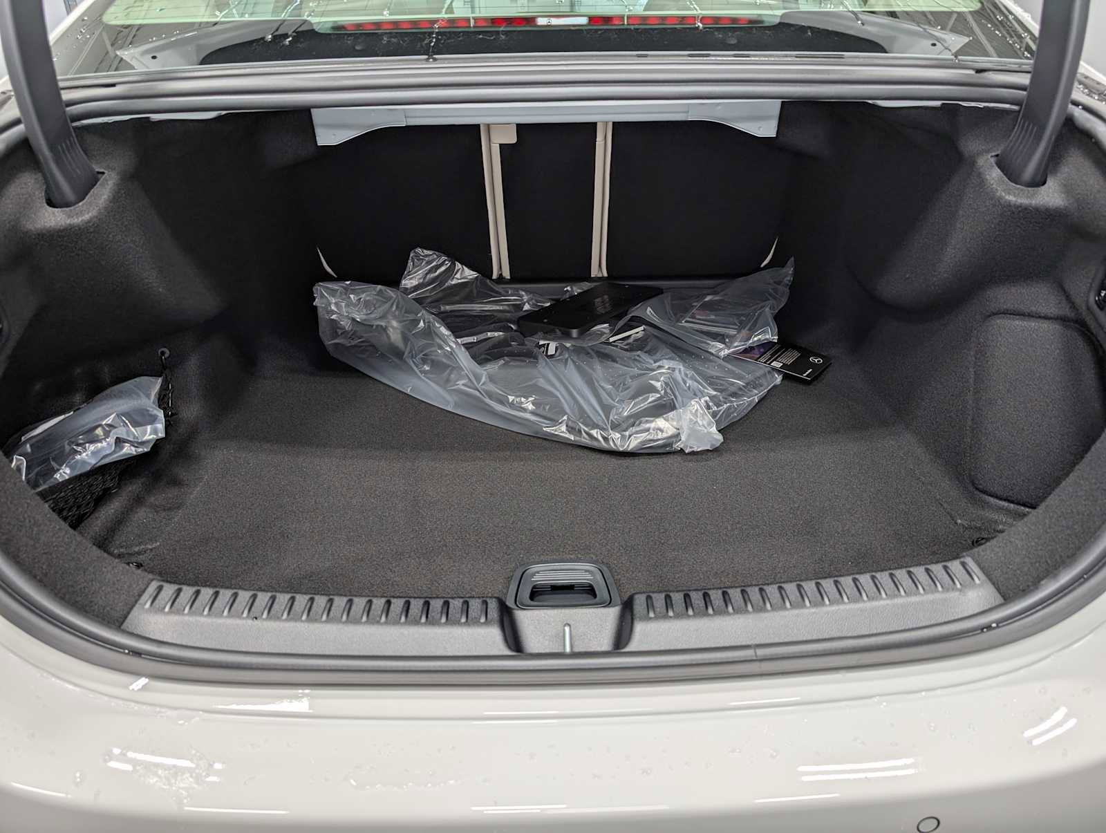 New 2026 Mercedes-Benz E 450 4MATIC Sedan image 7