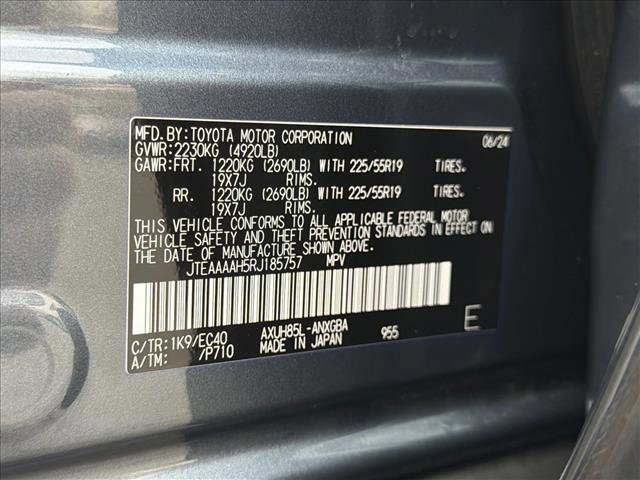 Certified 2024 Toyota Venza XLE image 27