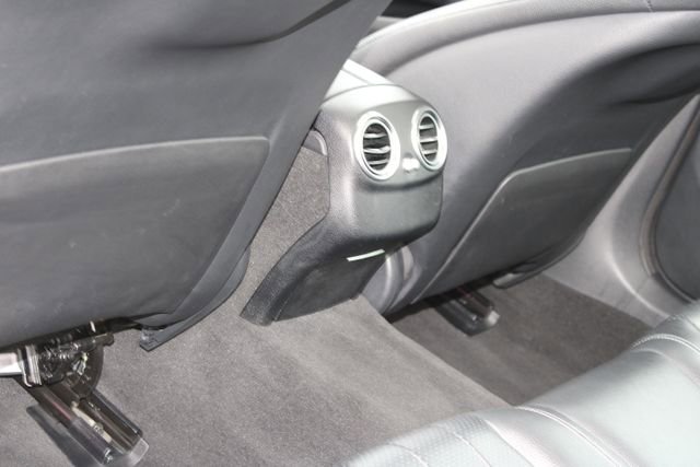 Used 2017 Mercedes-Benz E 400 4MATIC Wagon image 36