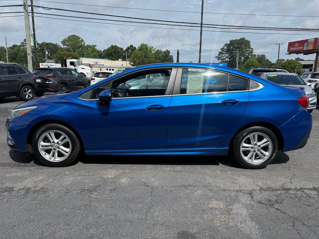 Used 2018 Chevrolet Cruze LT FWD image 8