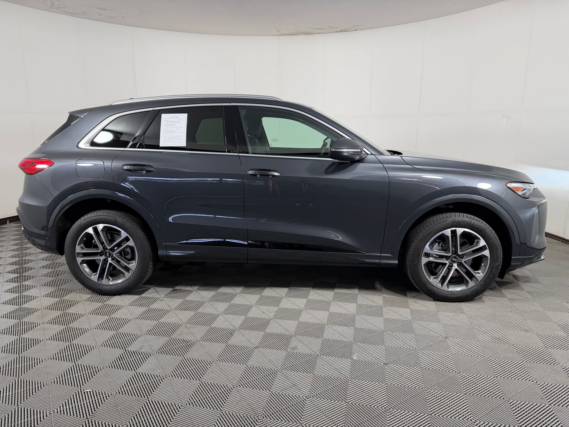 Certified 2025 Audi Q5 Premium w/ Premium Plus AWD/4WD image 8