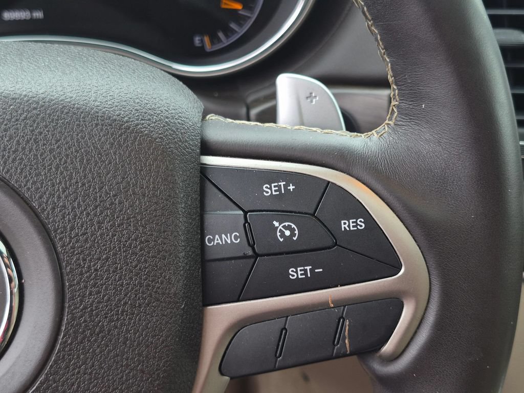 Used 2017 Jeep Grand Cherokee Overland AWD/4WD image 17