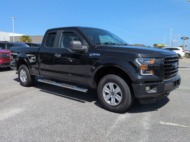 Used 2015 Ford F150 XL w/ Equipment Group 101A Mid AWD/4WD image 2