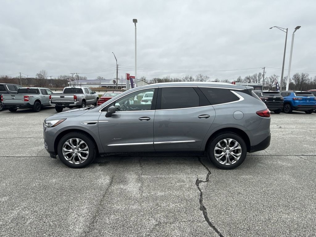 Used 2018 Buick Enclave Avenir w/ Avenir Technology Package image 5