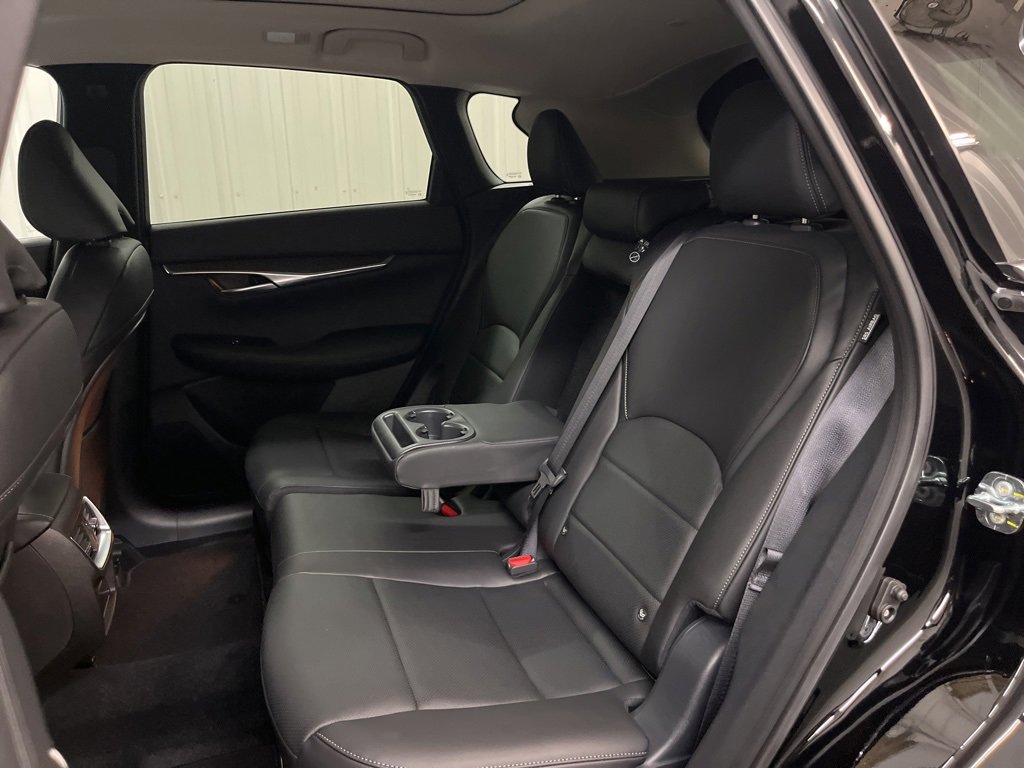 Certified 2025 INFINITI QX50 Luxe image 30