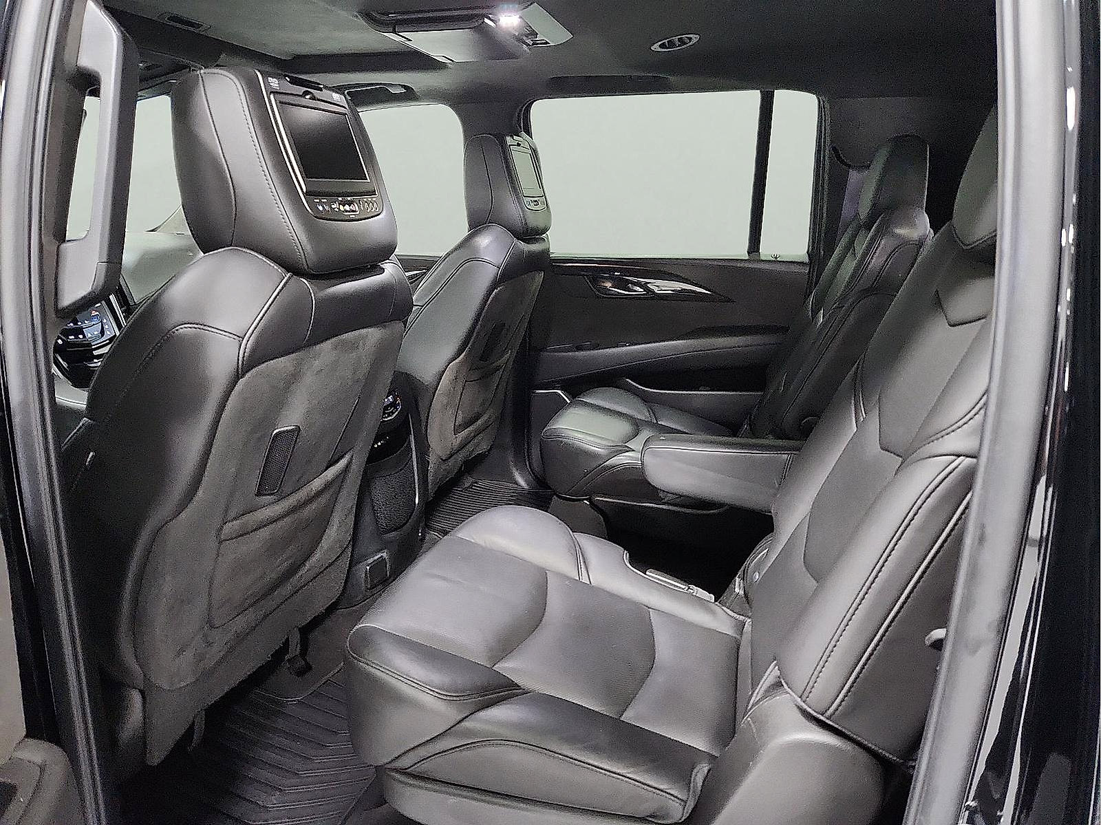 Used 2016 Cadillac Escalade ESV Platinum image 8