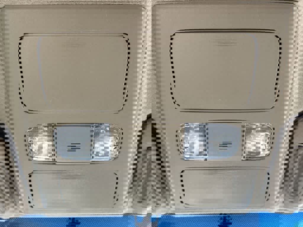 Used 2013 Toyota Tacoma PreRunner w/ SR5 Pkg image 19