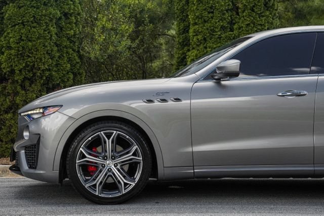 Used 2022 Maserati Levante GT AWD/4WD image 10